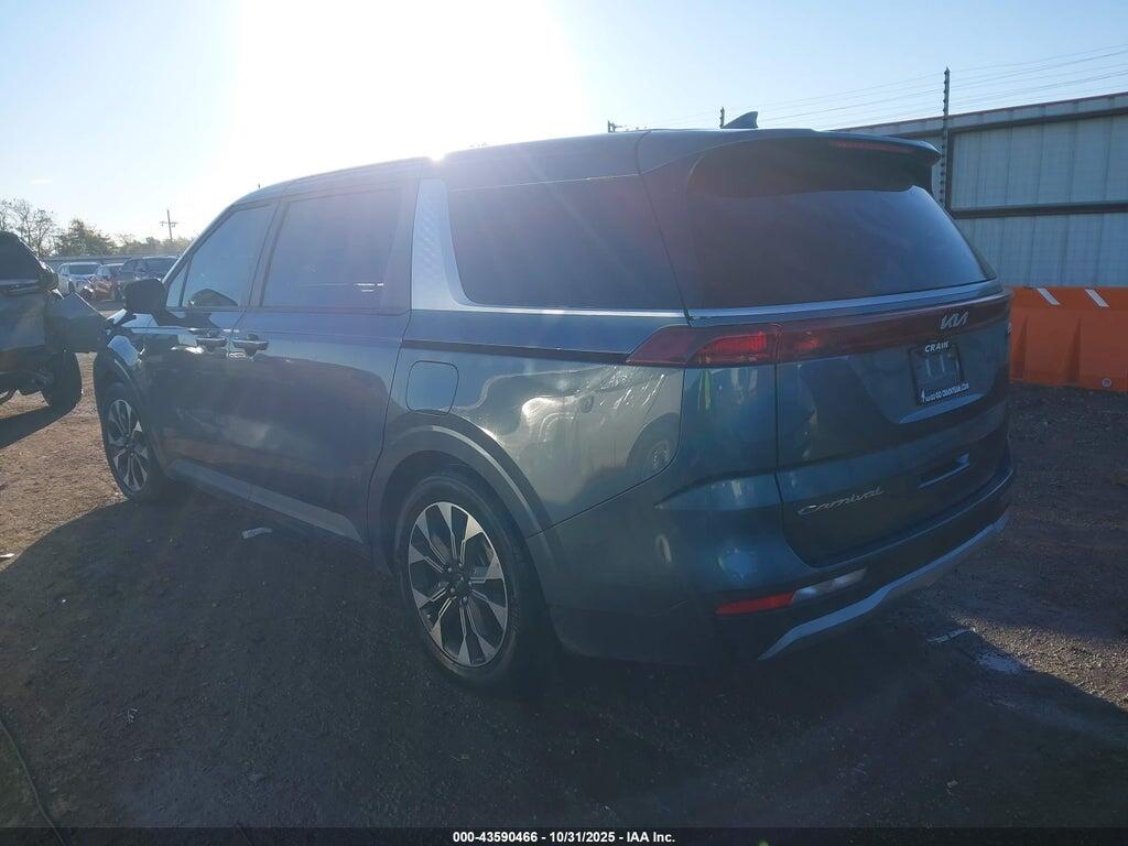 KNDNC5H39N6072330 2022 KIA CARNIVAL MPV photo no. 3