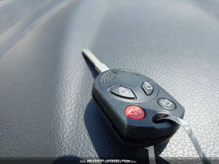 1FADP3FE8JL204858 2018 FORD FOCUS photo no. 11
