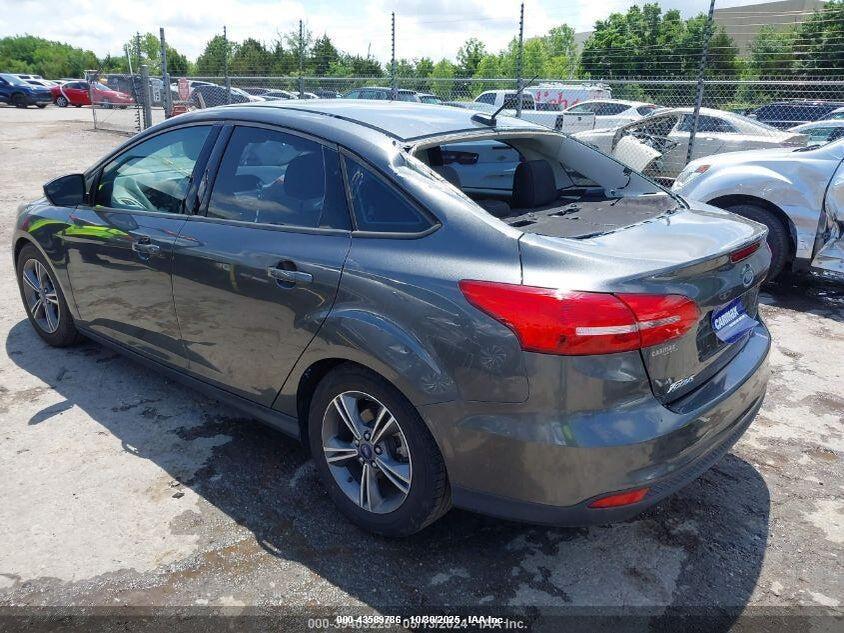 1FADP3FE8JL204858 2018 FORD FOCUS photo no. 3