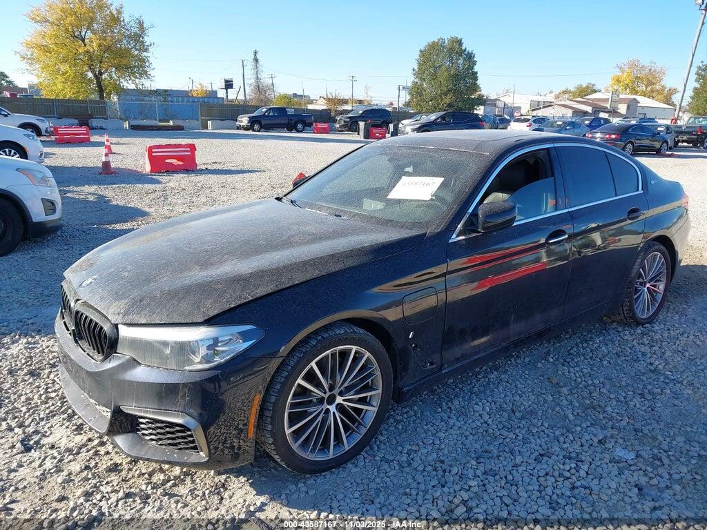WBAJB1C59JG624221 2018 BMW 530E photo no. 2