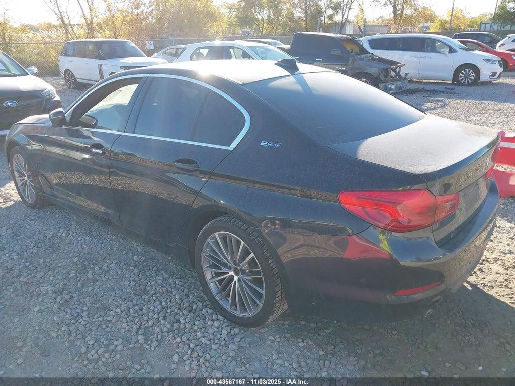 WBAJB1C59JG624221 2018 BMW 530E photo no. 3