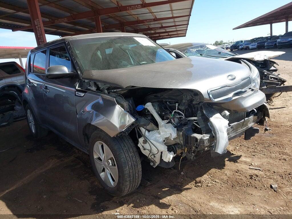 KNDJN2A29G7355784 2016 KIA SOUL photo no. 1
