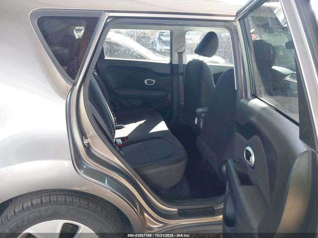 KNDJN2A29G7355784 2016 KIA SOUL photo no. 8