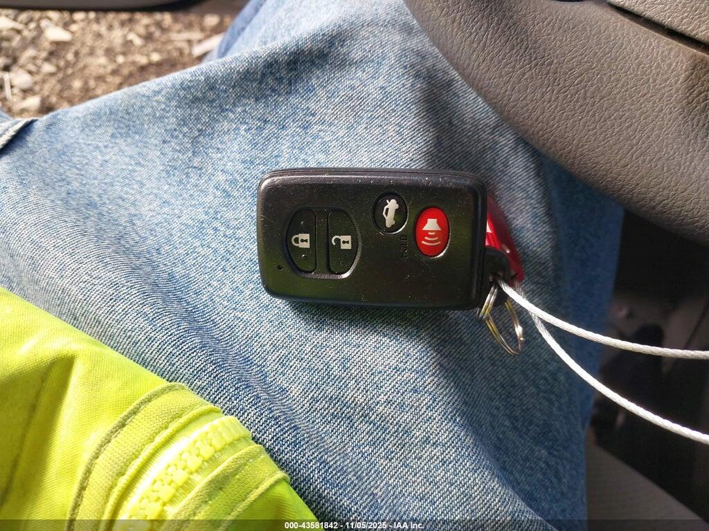 4T1BB3EK4BU137349 2011 TOYOTA CAMRY HYBRID photo no. 11