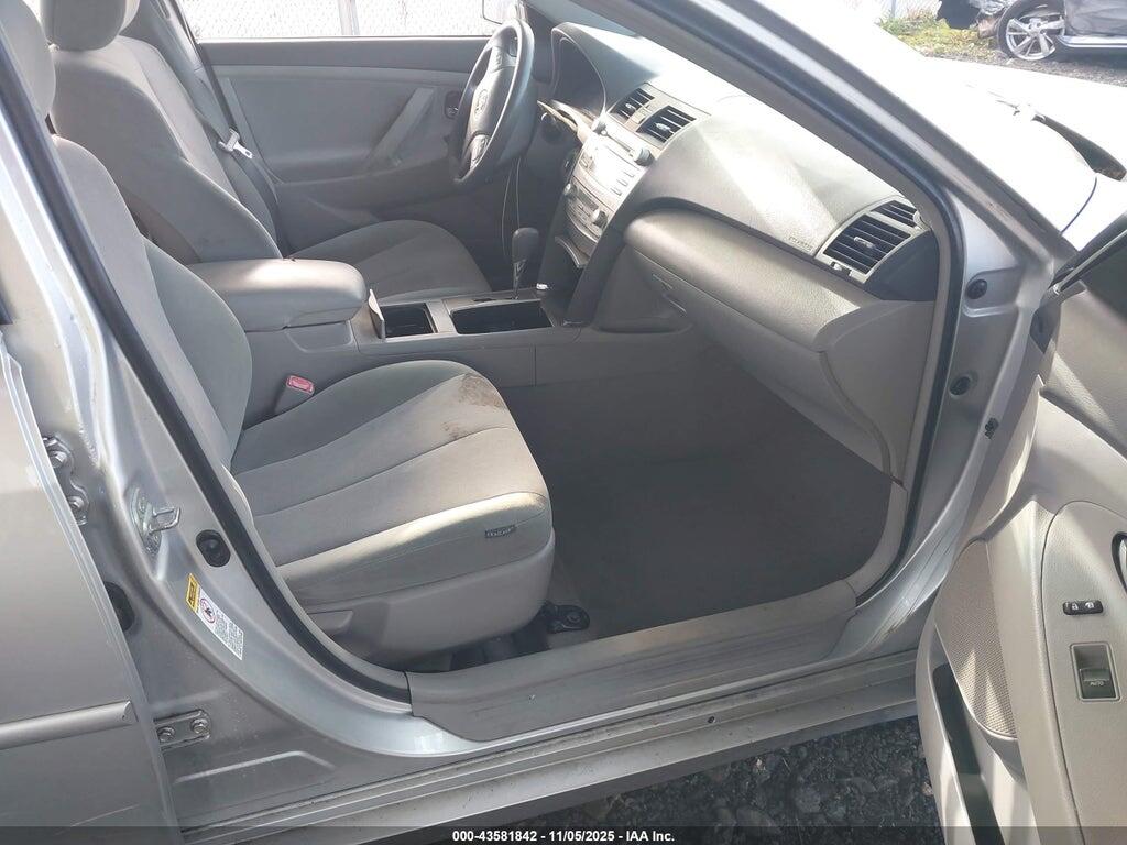 4T1BB3EK4BU137349 2011 TOYOTA CAMRY HYBRID photo no. 5