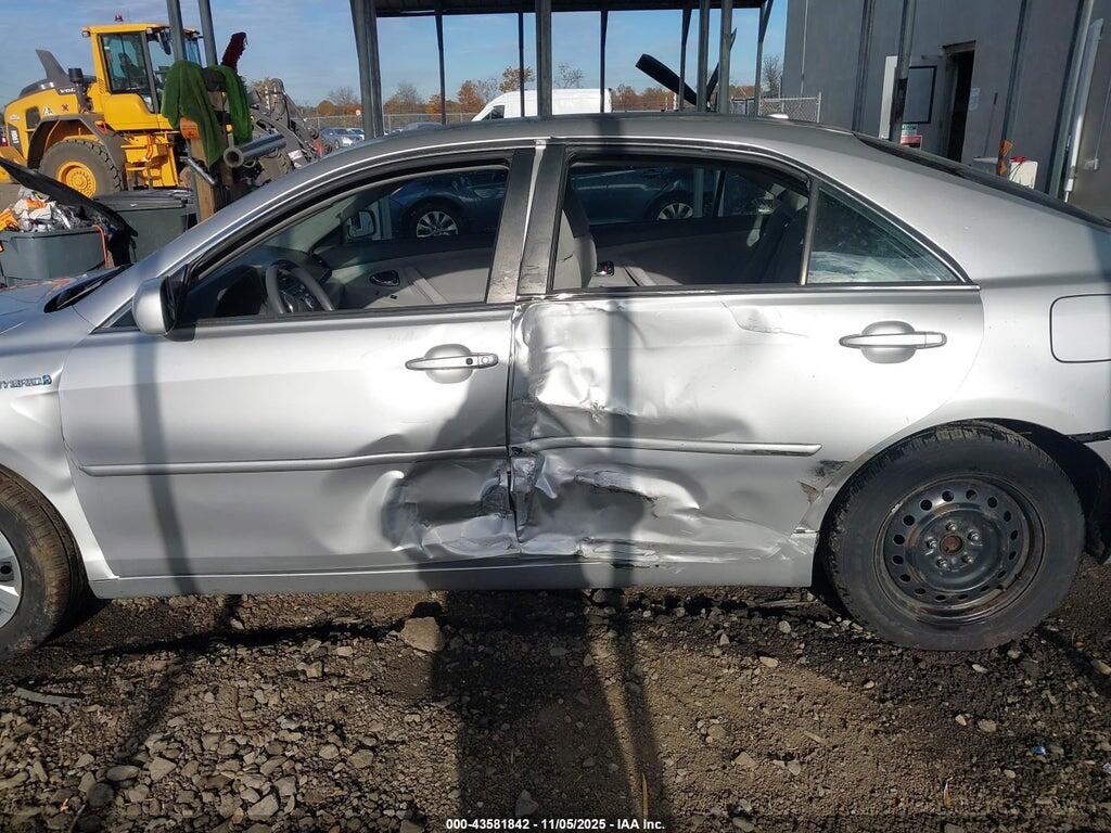 4T1BB3EK4BU137349 2011 TOYOTA CAMRY HYBRID photo no. 6