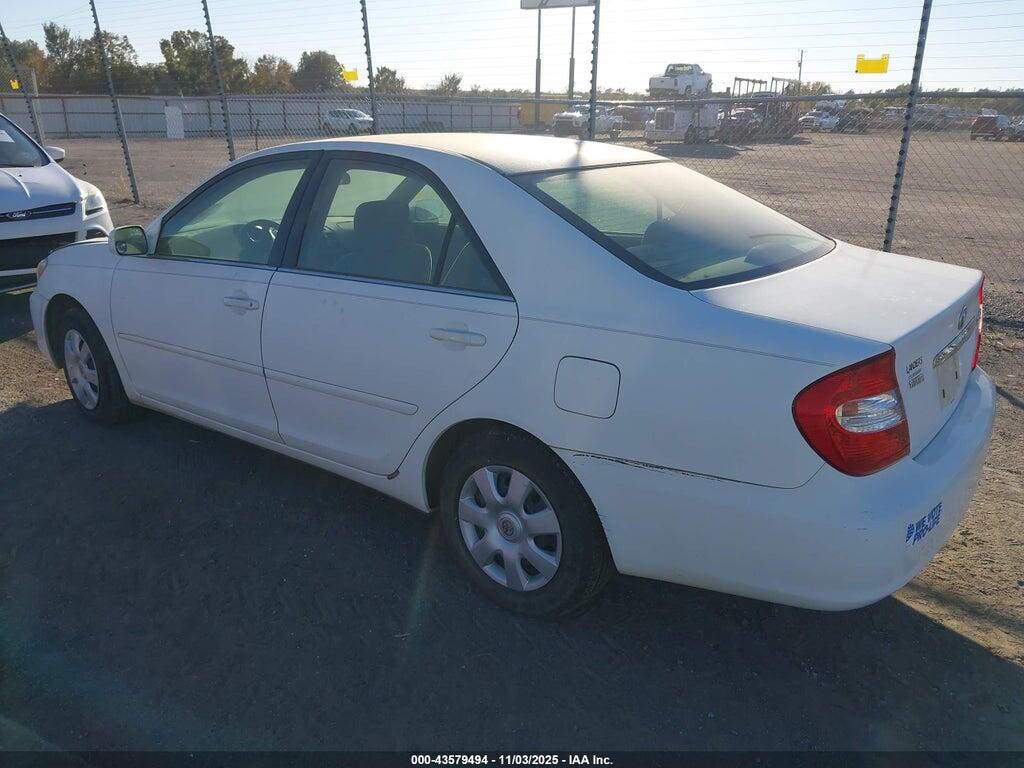 4T1BE32K63U211996 2003 TOYOTA CAMRY photo no. 3