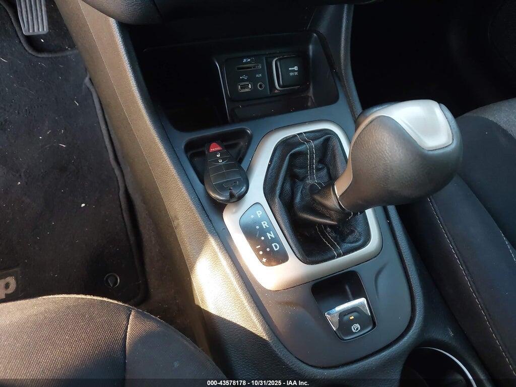 1C4PJLAB4FW632695 2015 JEEP CHEROKEE photo no. 11