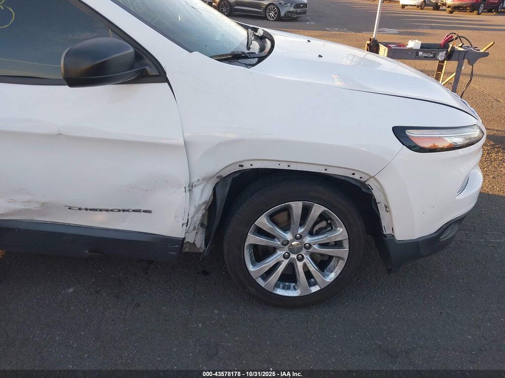 1C4PJLAB4FW632695 2015 JEEP CHEROKEE photo no. 6