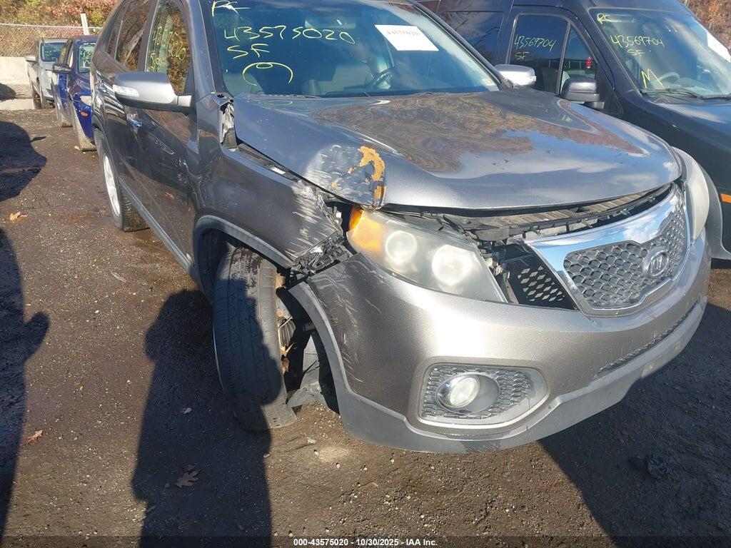 5XYKTCA19BG173635 2011 KIA SORENTO photo no. 6