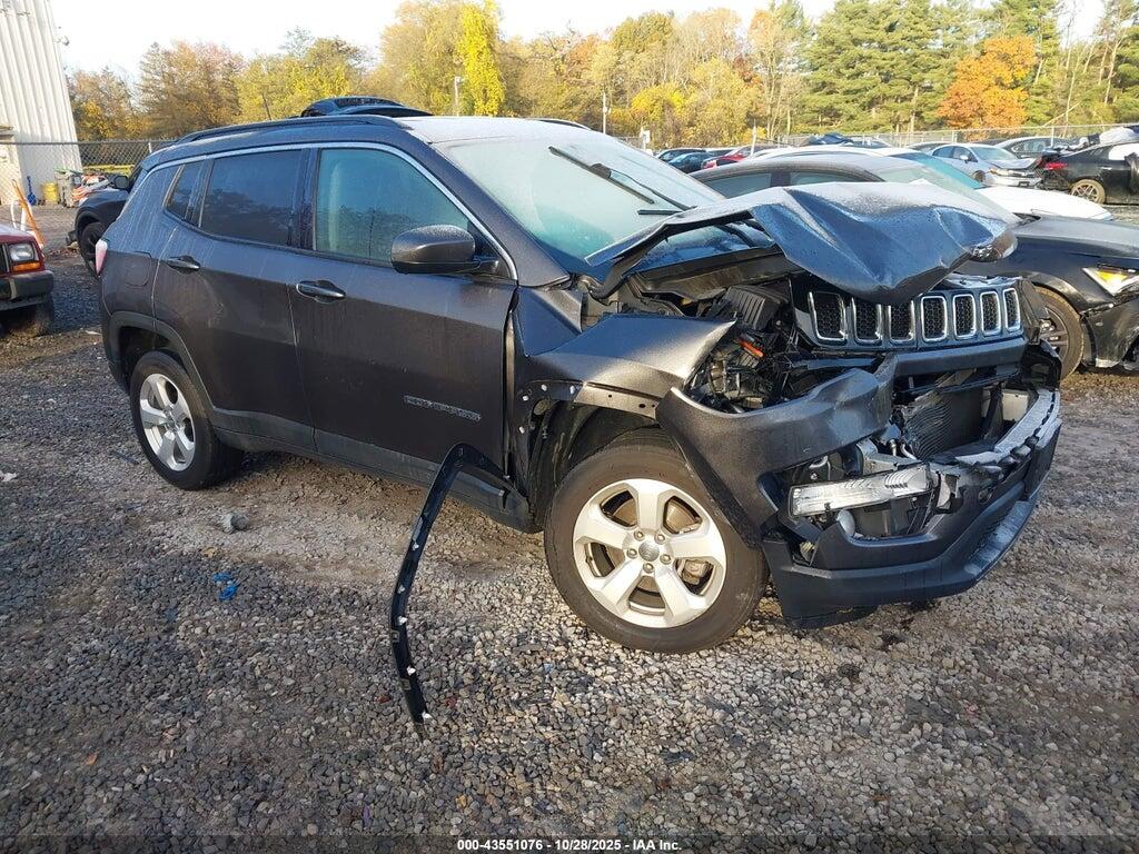3C4NJDBB8JT366401 2018 JEEP COMPASS photo no. 1