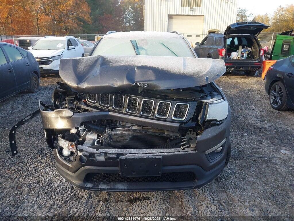 3C4NJDBB8JT366401 2018 JEEP COMPASS photo no. 11