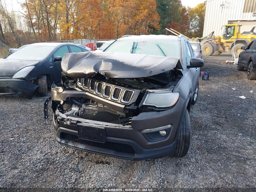 3C4NJDBB8JT366401 2018 JEEP COMPASS photo no. 6