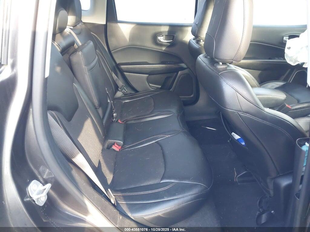 3C4NJDBB8JT366401 2018 JEEP COMPASS photo no. 8