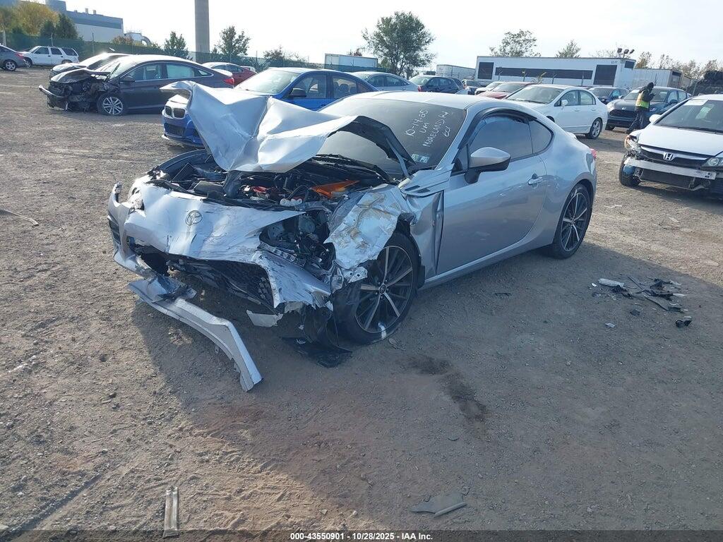 JF1ZNAA11H9704789 2017 TOYOTA 86 photo no. 2