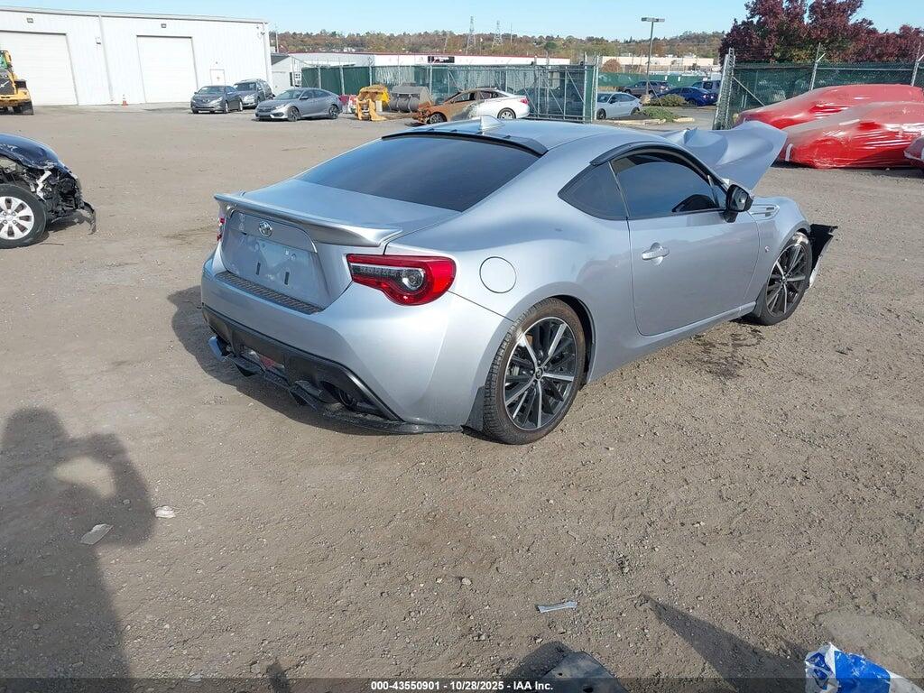 JF1ZNAA11H9704789 2017 TOYOTA 86 photo no. 4