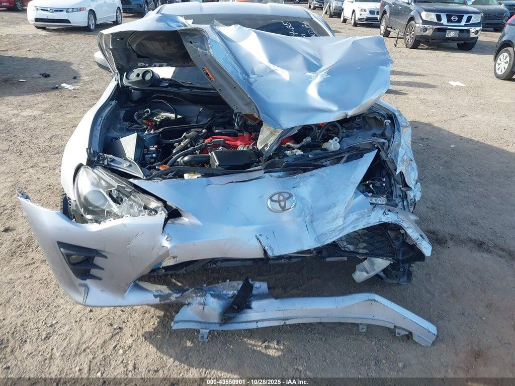 JF1ZNAA11H9704789 2017 TOYOTA 86 photo no. 6