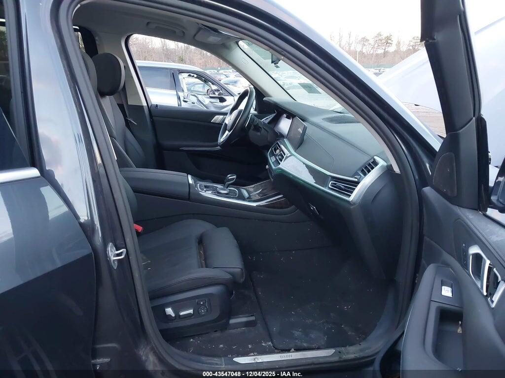 5UXCW2C06M9H76574 2021 BMW X7 photo no. 5
