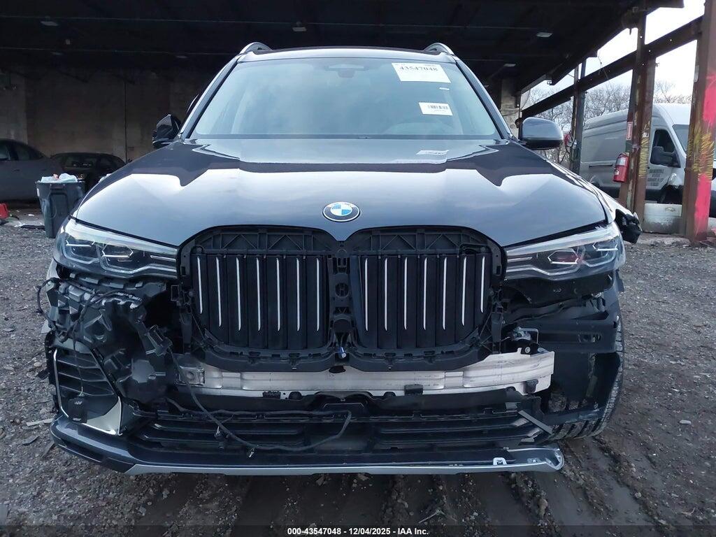 5UXCW2C06M9H76574 2021 BMW X7 photo no. 6