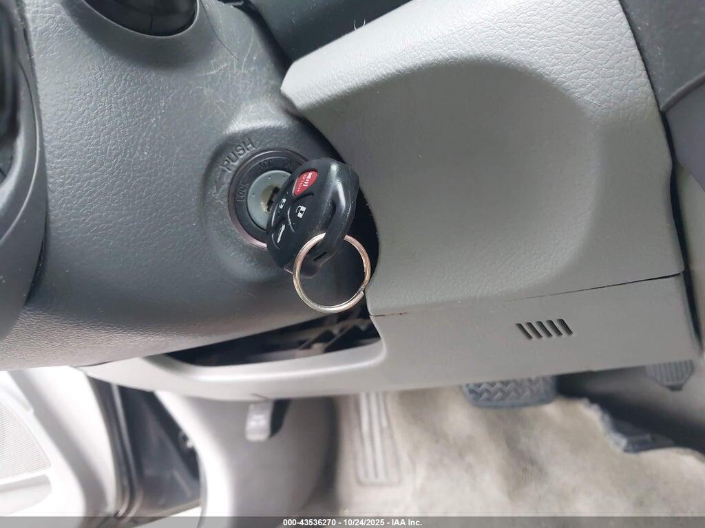 4T1BF3EK0BU130239 2011 TOYOTA CAMRY photo no. 11