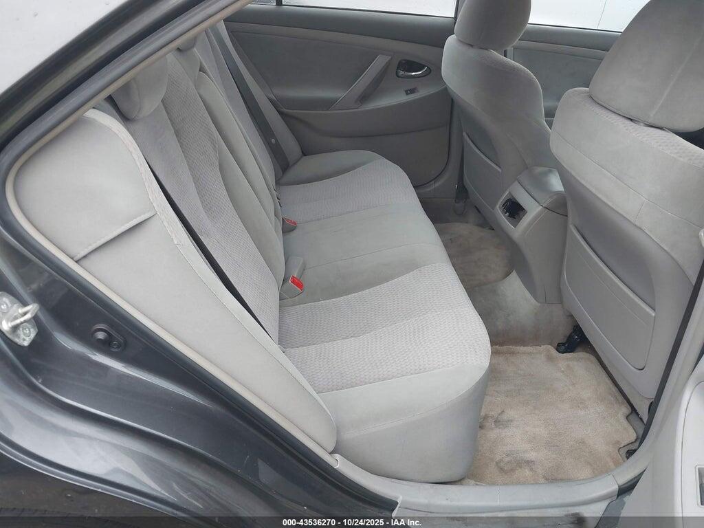 4T1BF3EK0BU130239 2011 TOYOTA CAMRY photo no. 8