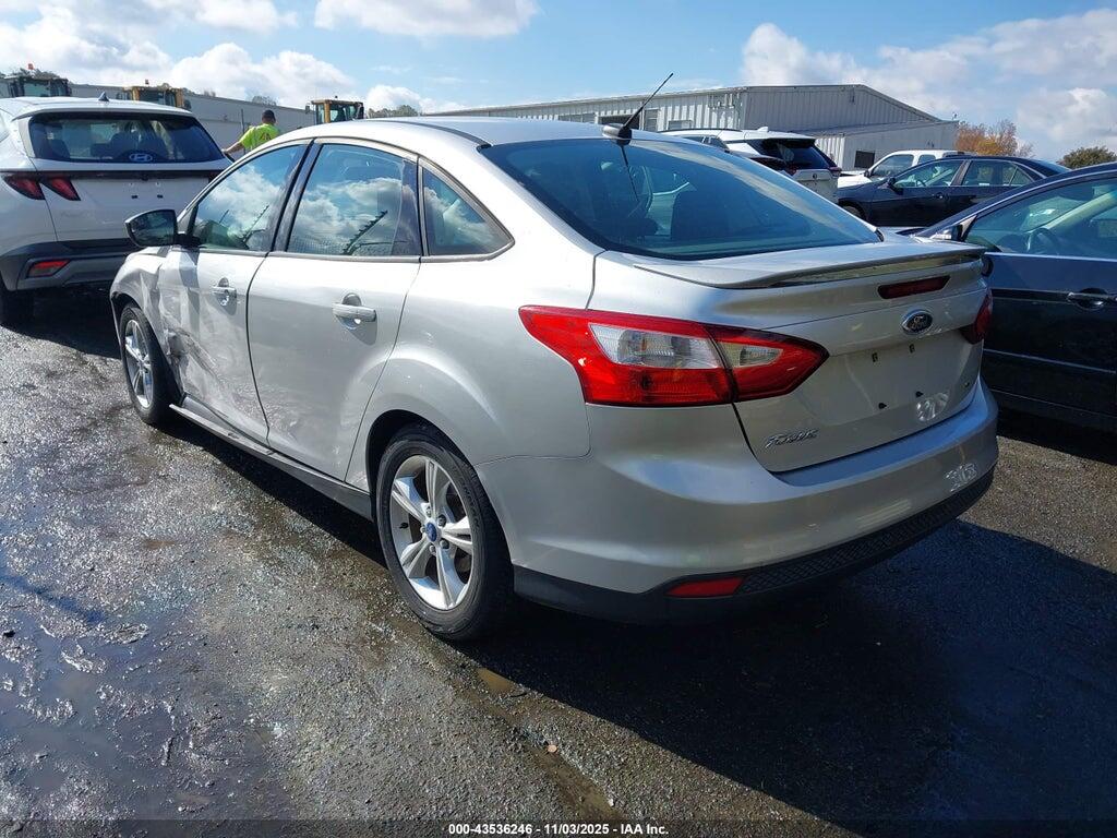 1FAHP3F27CL270392 2012 FORD FOCUS photo no. 3