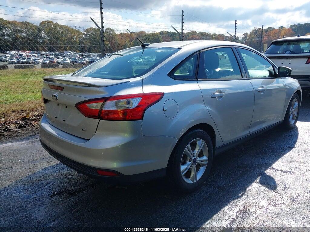 1FAHP3F27CL270392 2012 FORD FOCUS photo no. 4