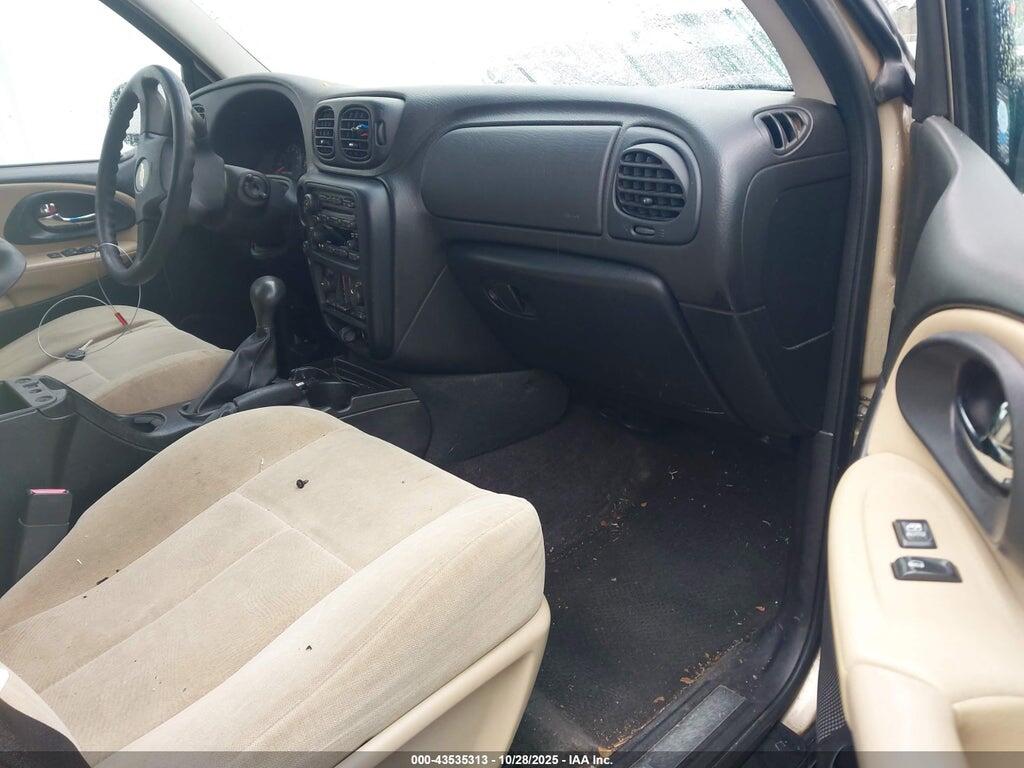 1GNDS13S952316501 2005 CHEVROLET TRAILBLAZER photo no. 5