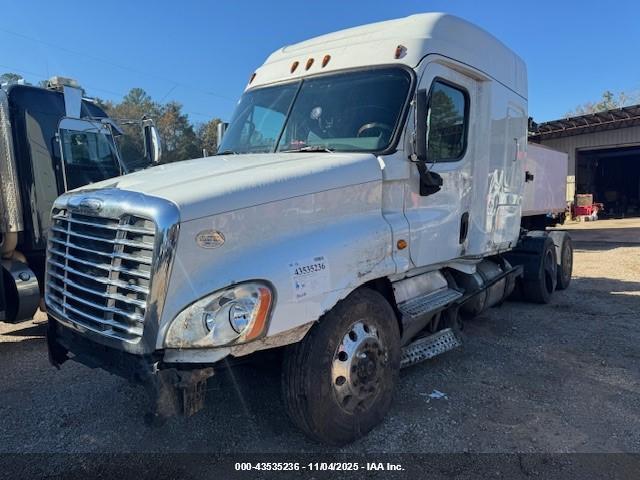 3AKJGLDV9JSJR4340 2018 FREIGHTLINER CASCADIA 125 photo no. 2