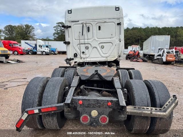 3AKJGLDV9JSJR4340 2018 FREIGHTLINER CASCADIA 125 photo no. 8