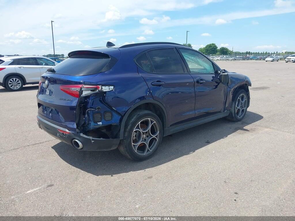 ZASPAKAN7M7C99654 2021 ALFA ROMEO STELVIO photo no. 4