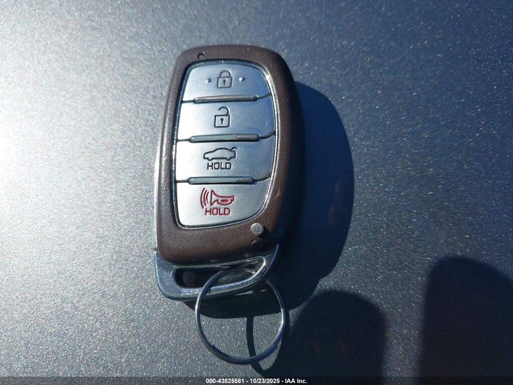 5NPD84LF8JH358355 2018 HYUNDAI ELANTRA photo no. 11