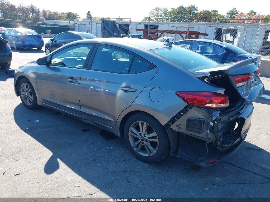 5NPD84LF8JH358355 2018 HYUNDAI ELANTRA photo no. 3
