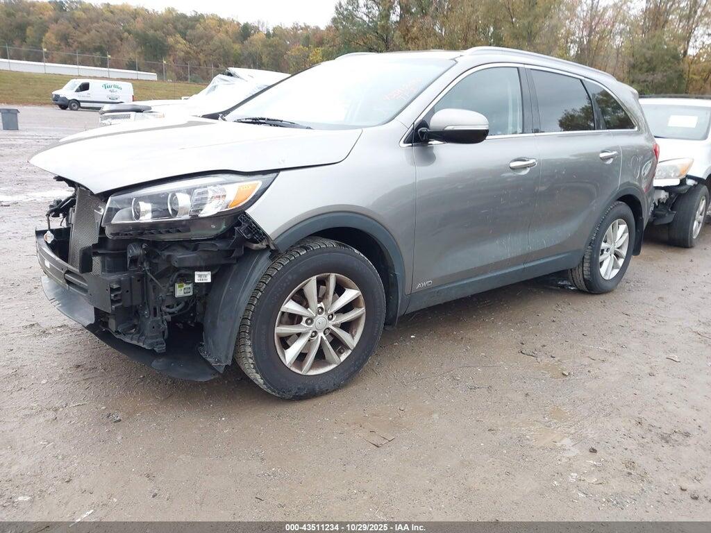 5XYPGDA34JG427381 2018 KIA SORENTO photo no. 2