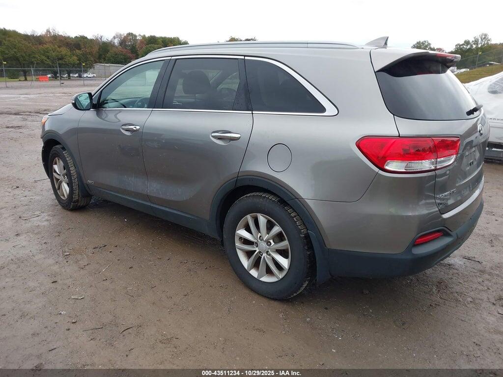5XYPGDA34JG427381 2018 KIA SORENTO photo no. 3
