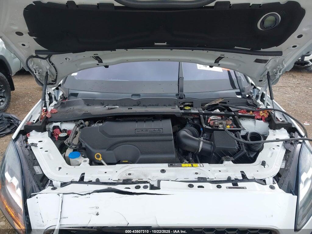 SADFJ2FX9J1Z16084 2018 JAGUAR E-PACE photo no. 10