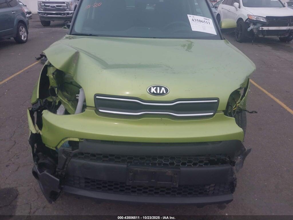 KNDJN2A28J7902471 2018 KIA SOUL photo no. 6