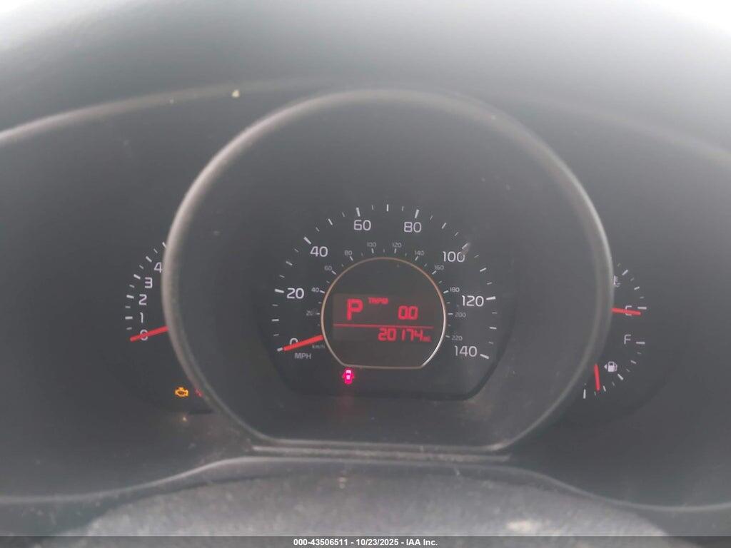KNDJN2A28J7902471 2018 KIA SOUL photo no. 7