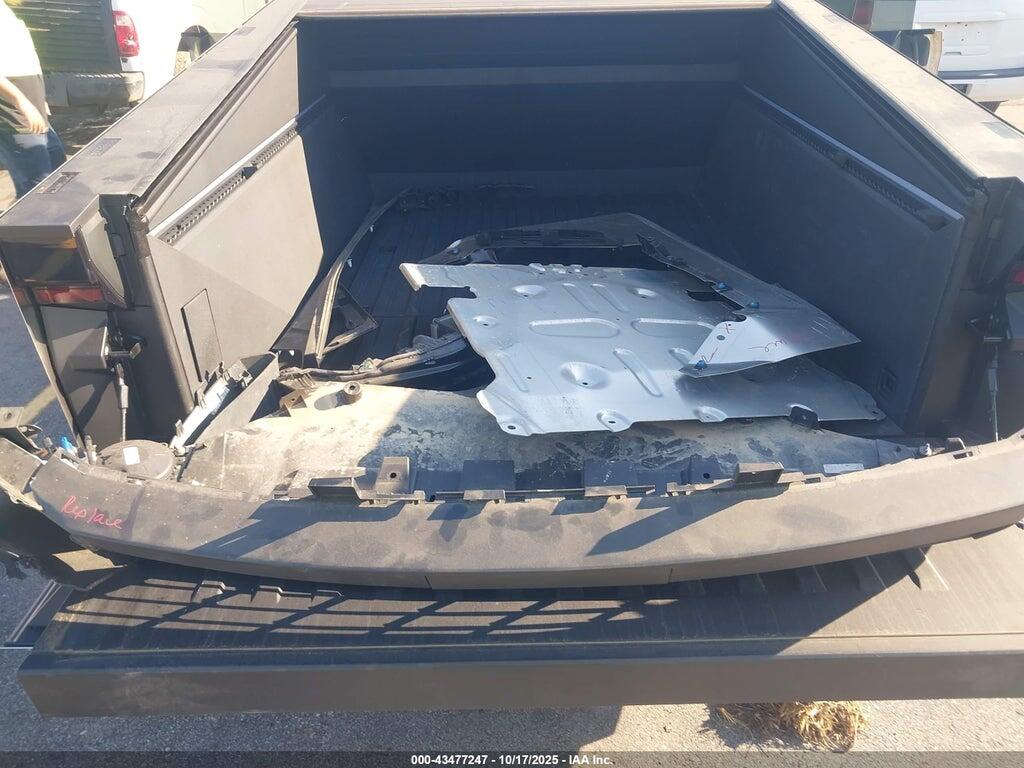 7G2CEHED9RA034620 2024 TESLA CYBERTRUCK photo no. 12