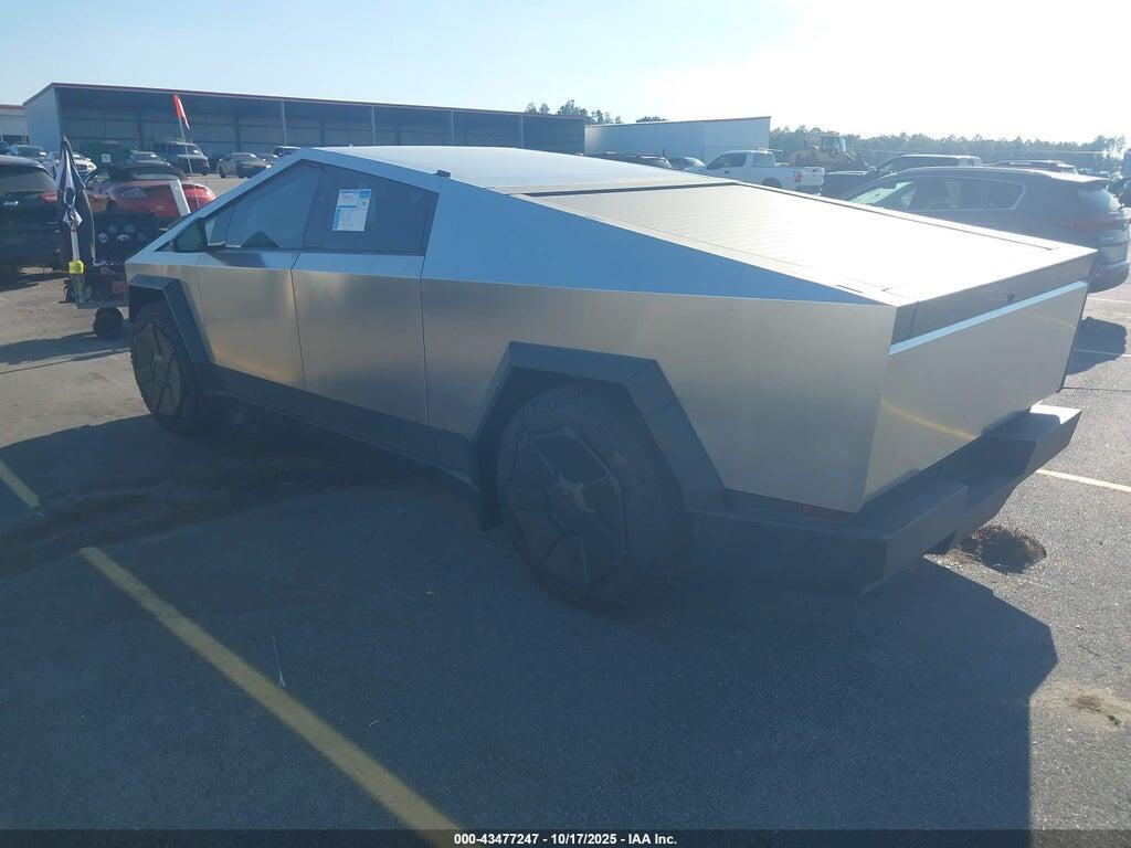7G2CEHED9RA034620 2024 TESLA CYBERTRUCK photo no. 3