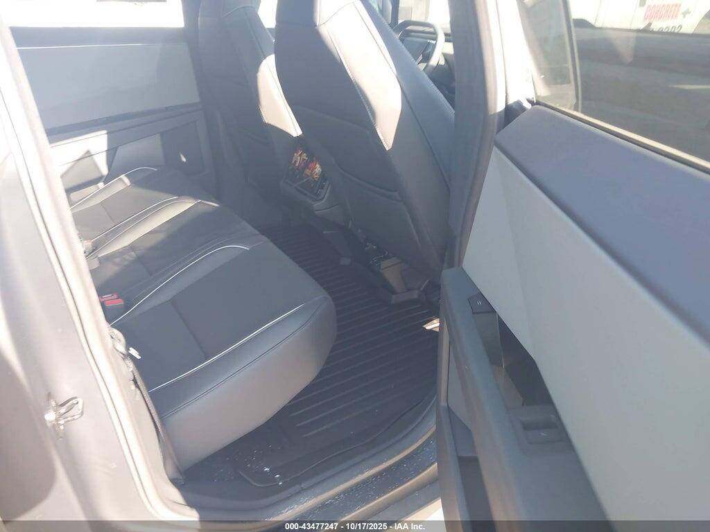 7G2CEHED9RA034620 2024 TESLA CYBERTRUCK photo no. 8