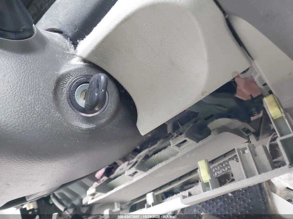 4T1BF3EK8BU701444 2011 TOYOTA CAMRY photo no. 11