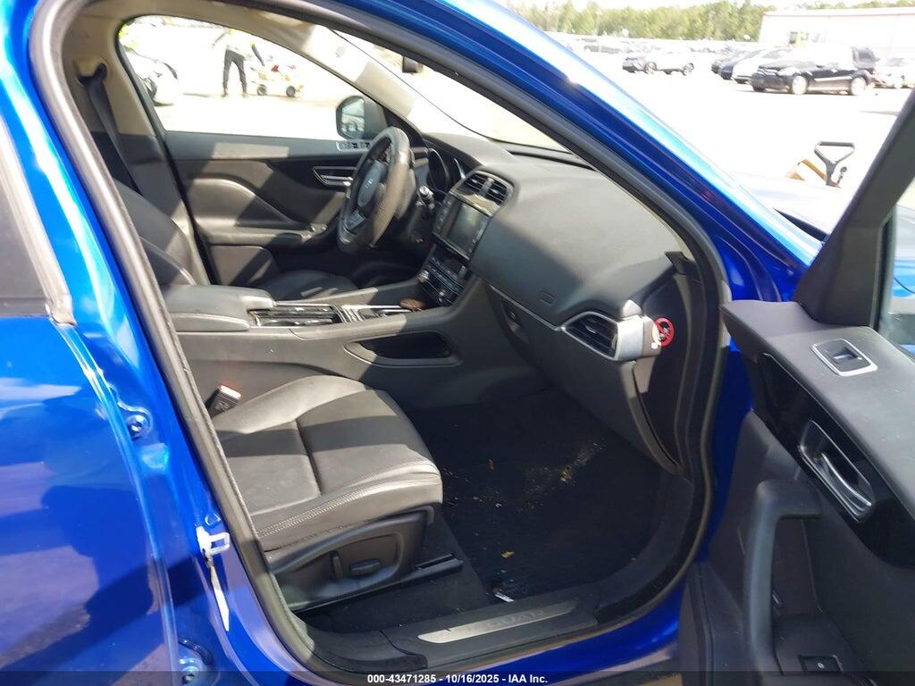 SADCJ2FX4JA322313 2018 JAGUAR F-PACE photo no. 5