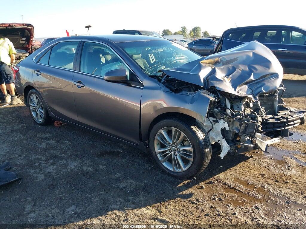 4T1BF1FK6GU212695 2016 TOYOTA CAMRY photo no. 1