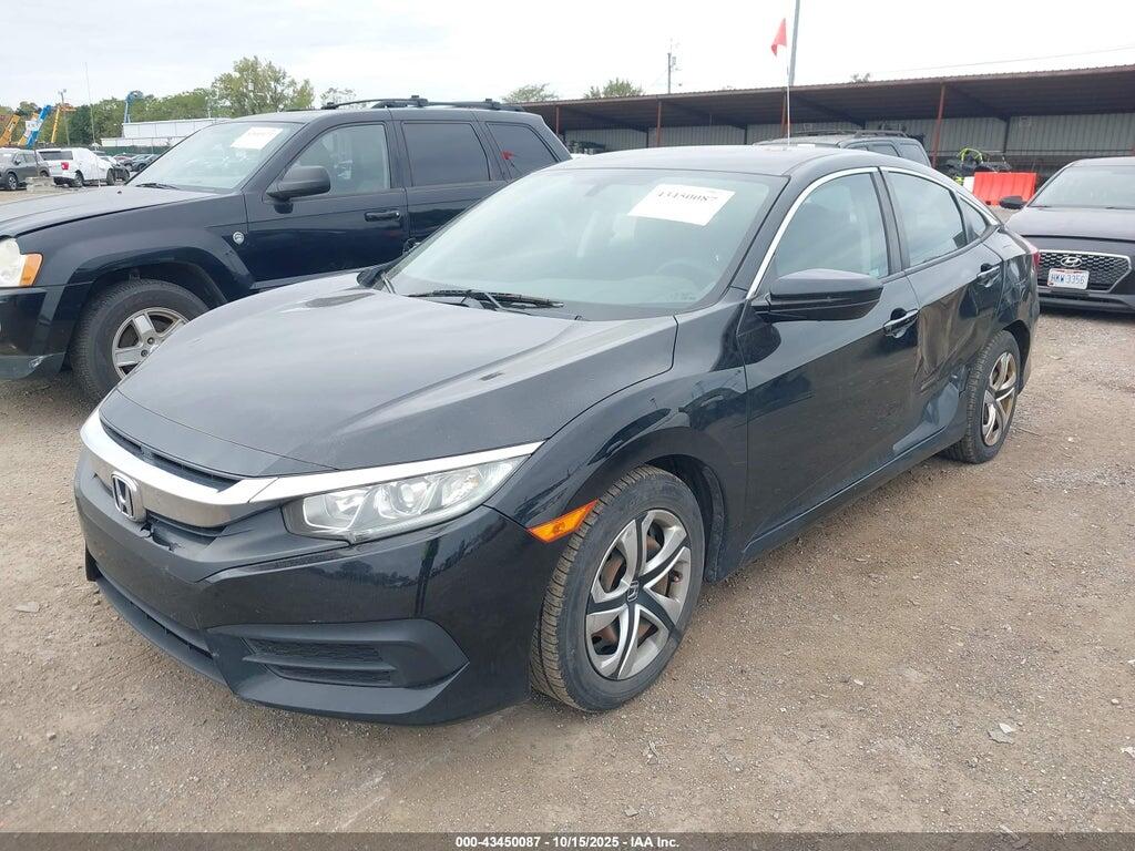 19XFC2F58JE016813 2018 HONDA CIVIC photo no. 2