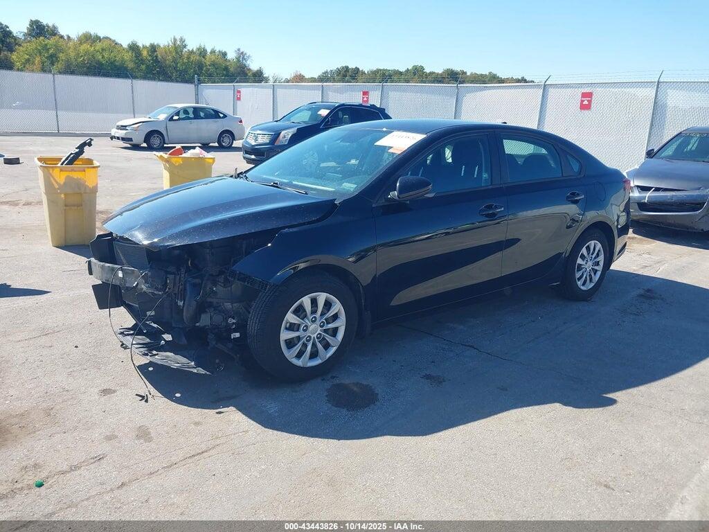 3KPF24ADXME402912 2021 KIA FORTE photo no. 2