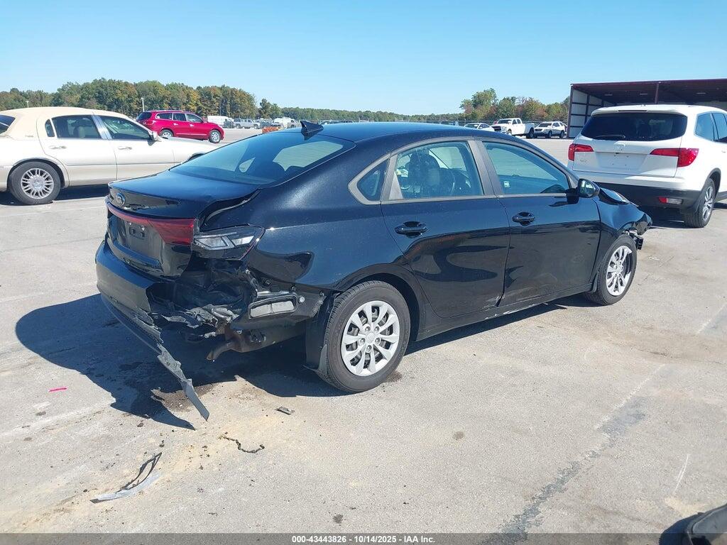 3KPF24ADXME402912 2021 KIA FORTE photo no. 4