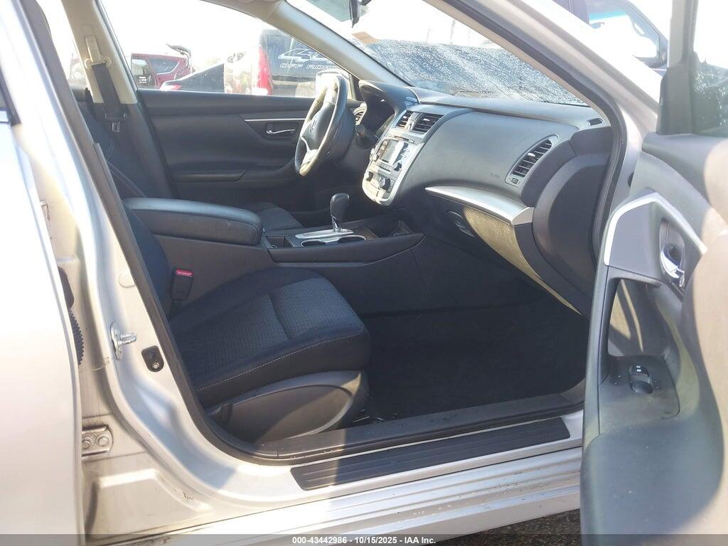 1N4AL3AP1HC128255 2017 NISSAN ALTIMA photo no. 5
