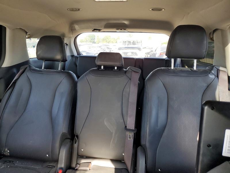 2022 KIA CARNIVAL SX PRESTIGE — Фото 10 из 13
