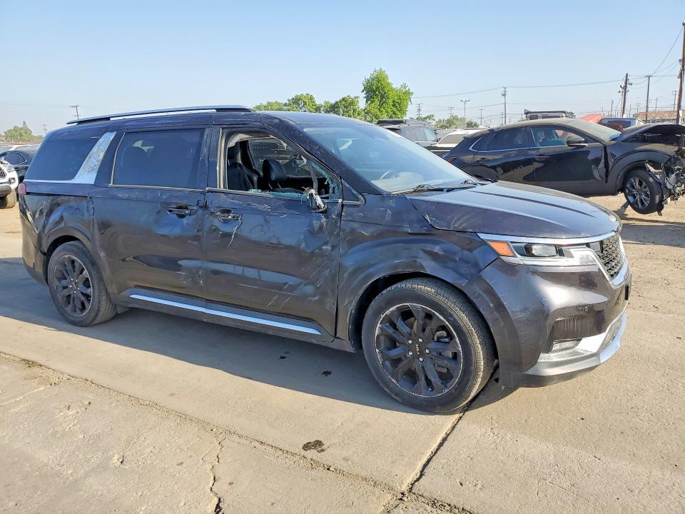 2022 KIA CARNIVAL SX PRESTIGE — Фото 4 из 13